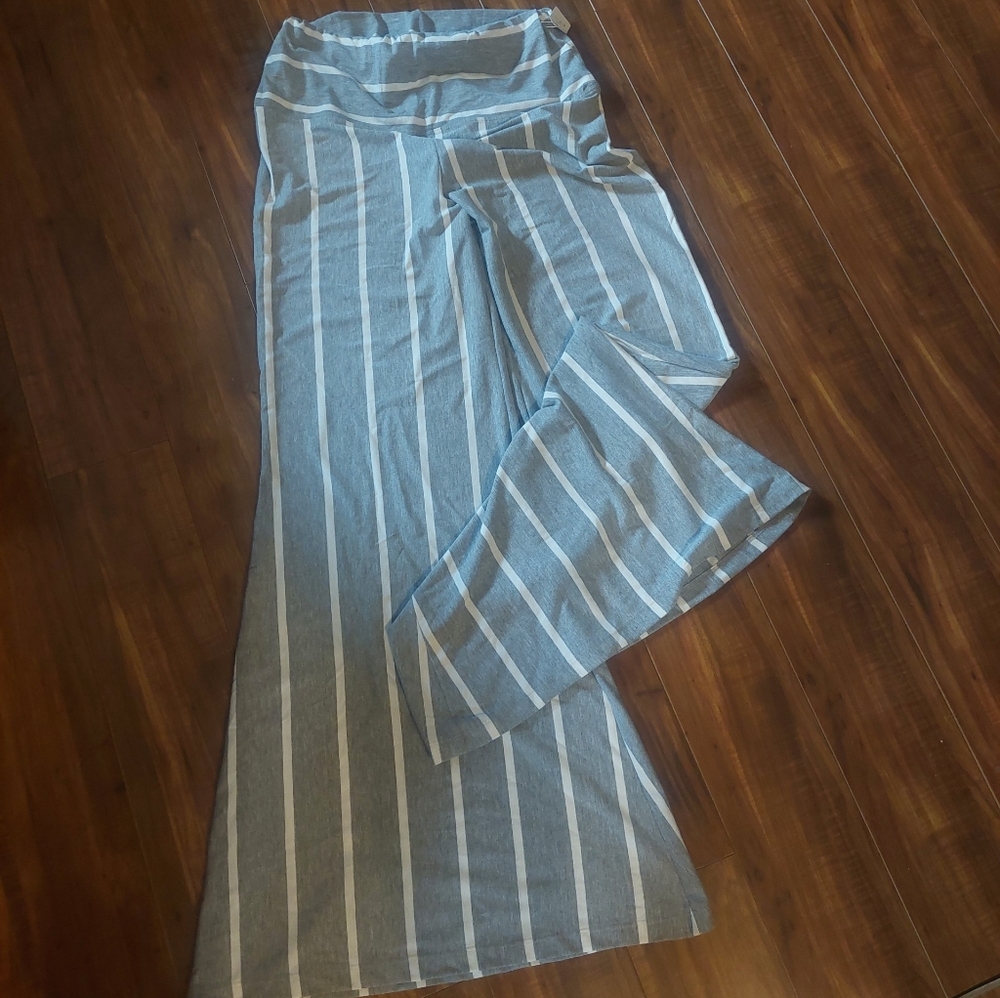NWT Verducci bell bottom pants